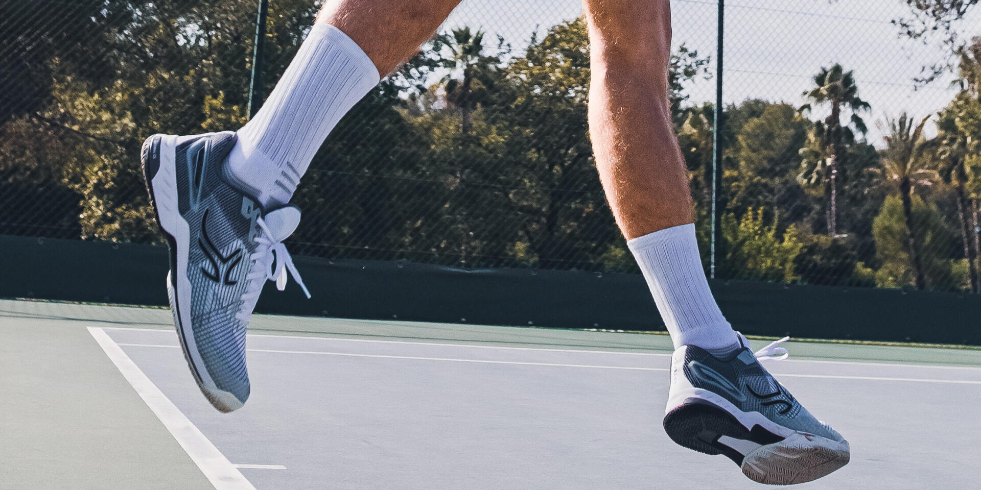 How do you choose your sports socks? (duplicate)