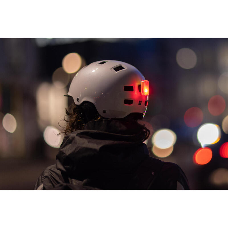 Městská cyklistická helma 500 bílá
