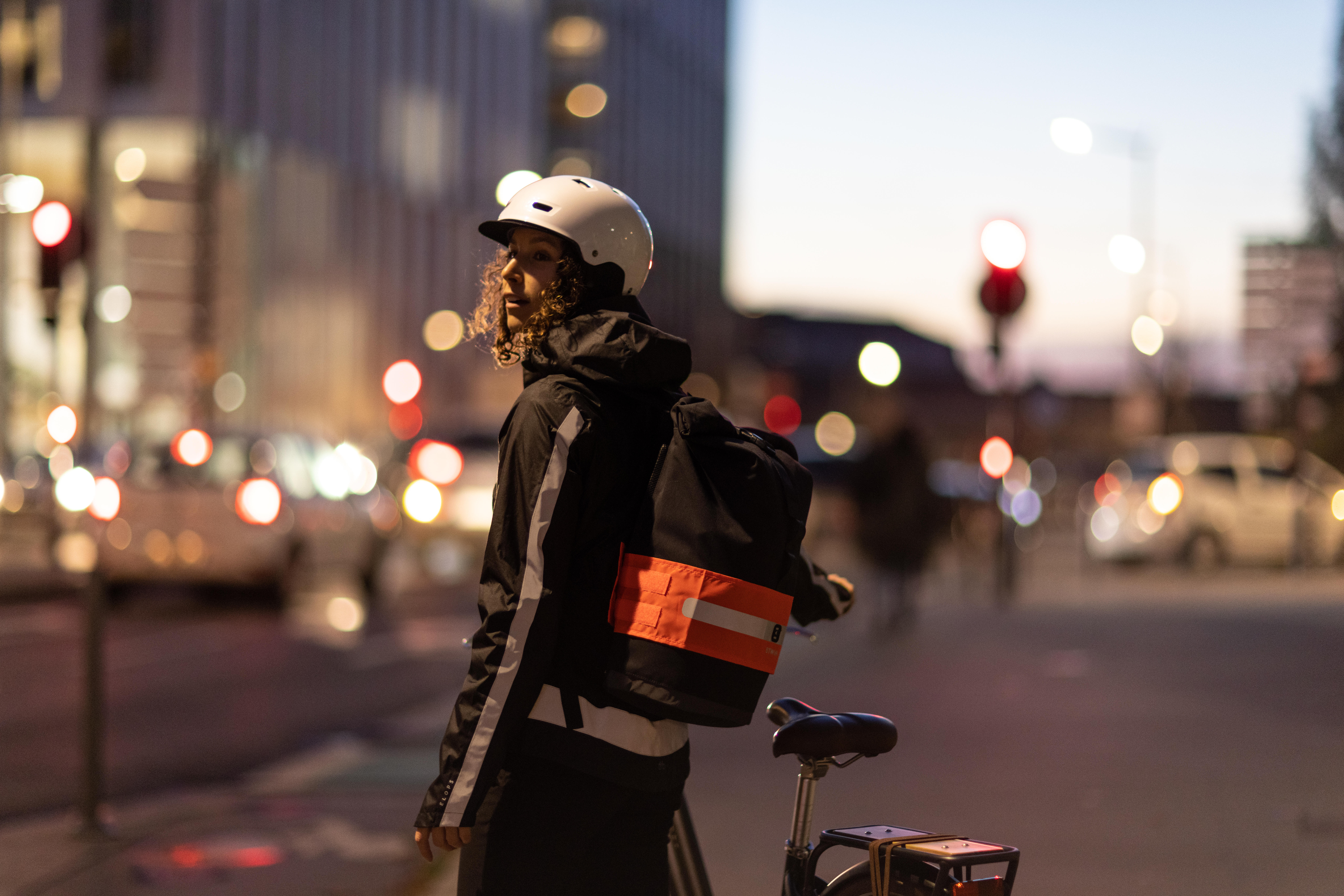 Day and Night Visibility Bag Band - Neon Yellow - BTWIN