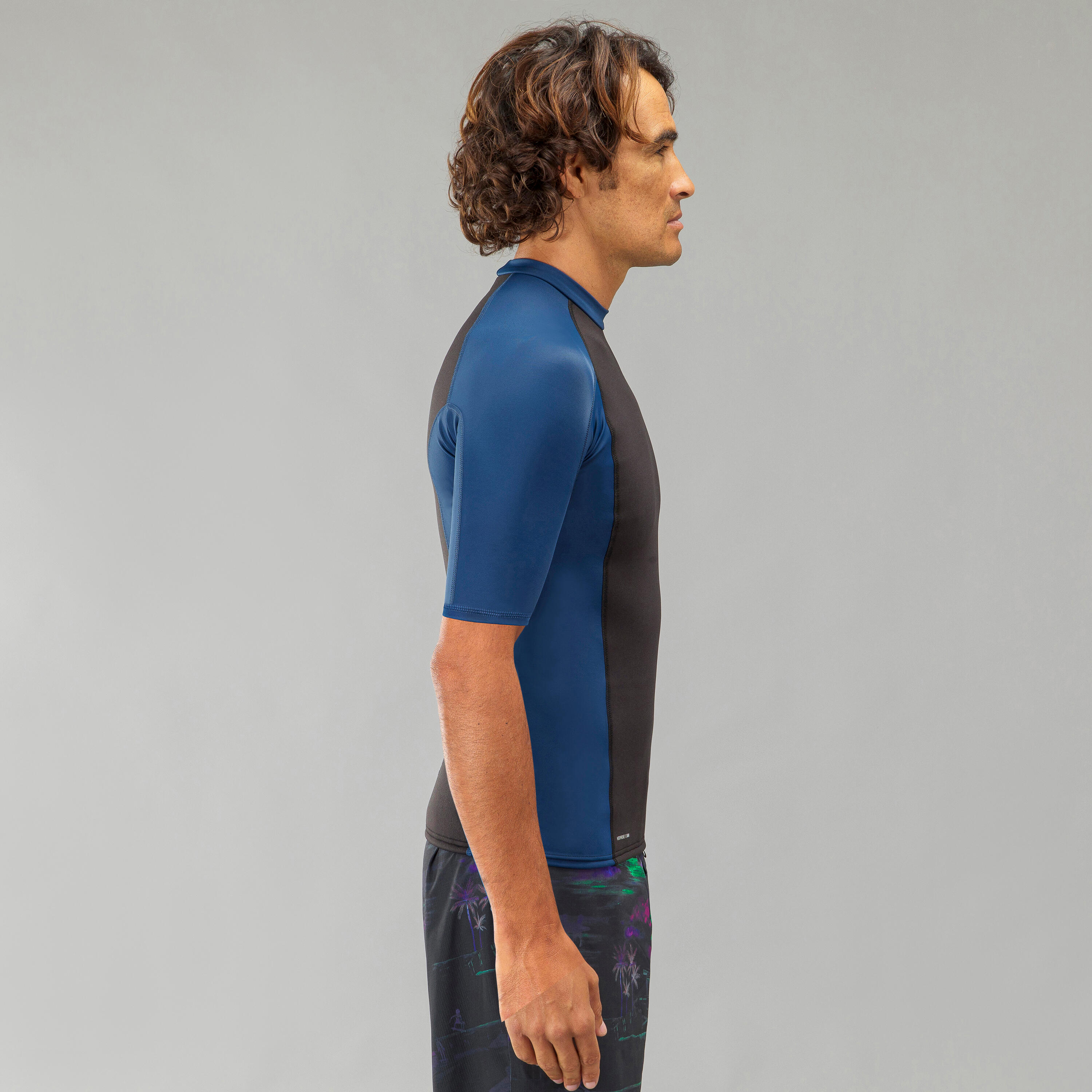 Men's surfing short-sleeved neoprene thermal anti-UV T-shirt top. 8/8