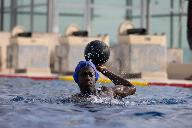 Balón Waterpolo WP500 Lastrado 1 Kg Tamaño 5