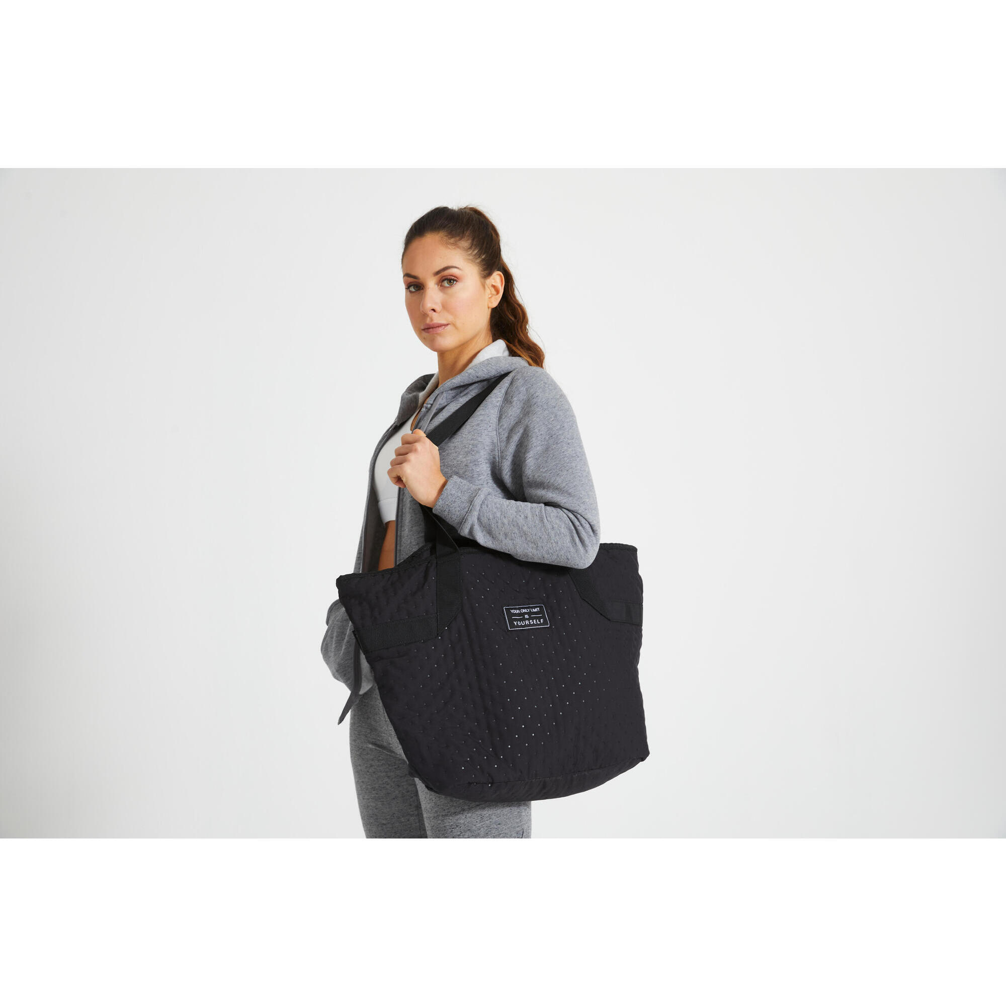 Borsa sport 25L nera in palestra e in città! DOMYOS | DECATHLON