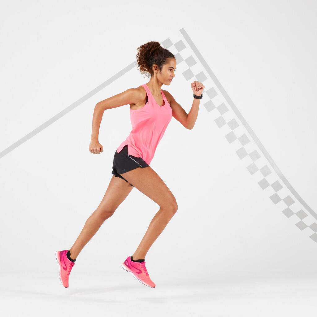 מכנסי ריצה קצרים וקלים דגם KIPRUN LIGHT לנשים – שחור