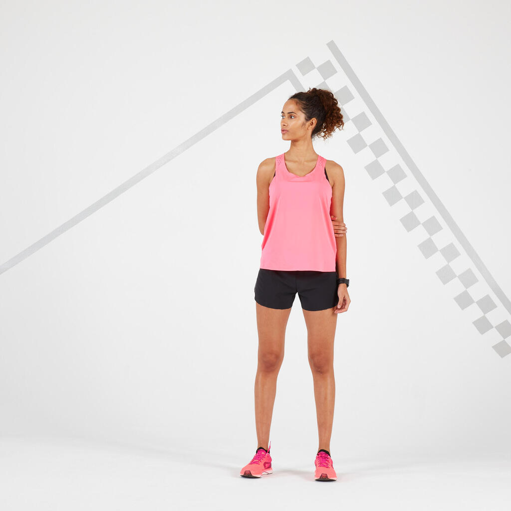 מכנסי ריצה קצרים וקלים דגם KIPRUN LIGHT לנשים – שחור