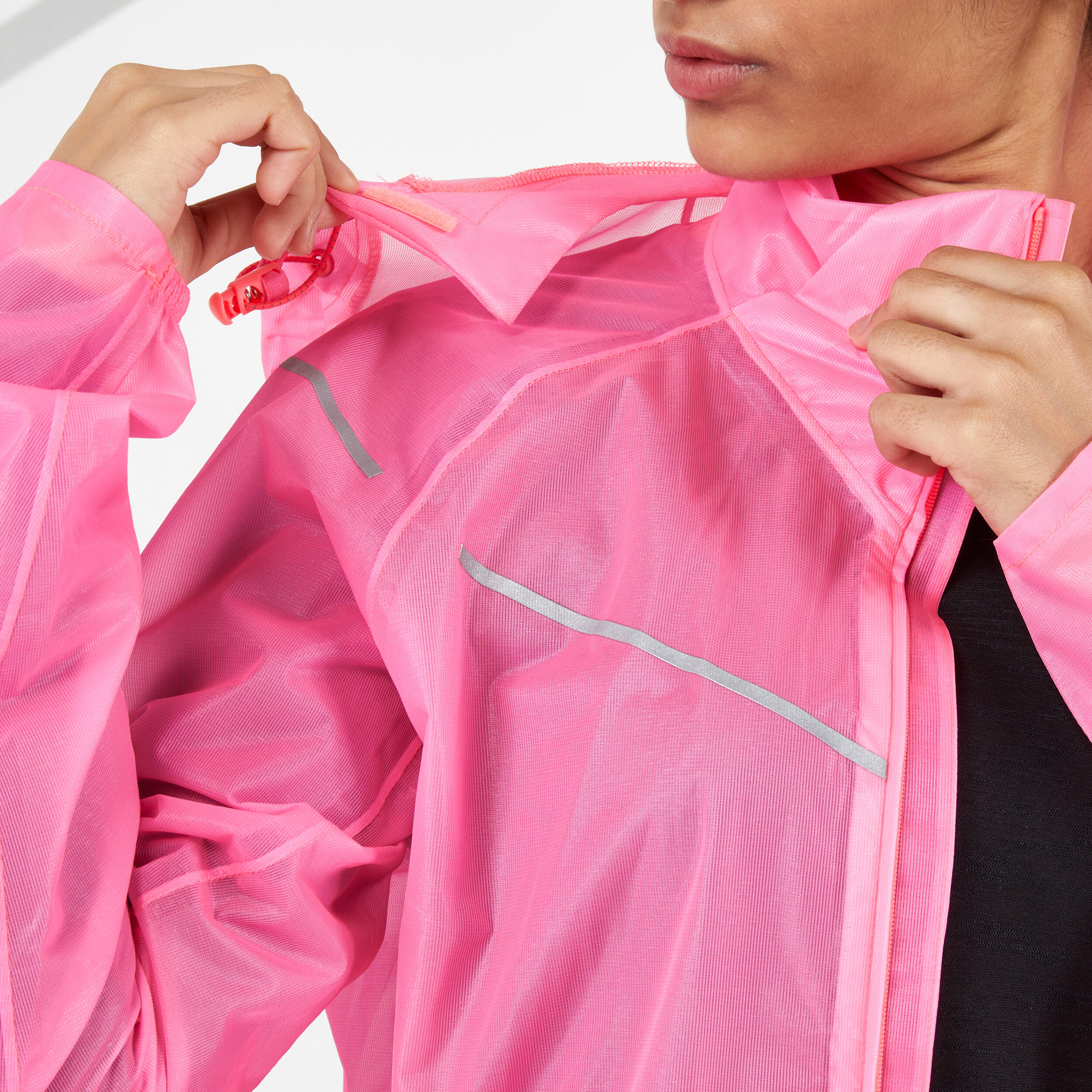 Kiprun Light Women's Running Showerproof Jacket - Pink 7/9
