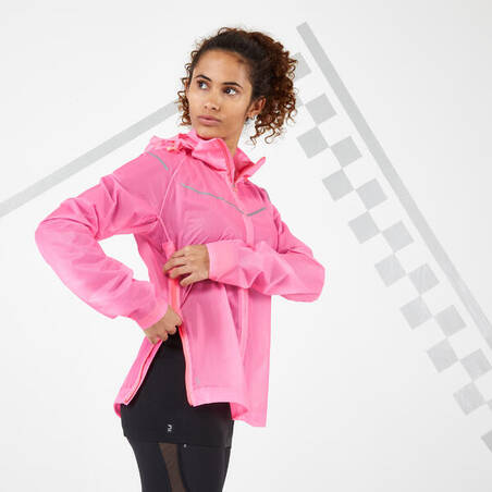 Jaket Lari Wanita Anti-Air Ringan Kiprun - Pink