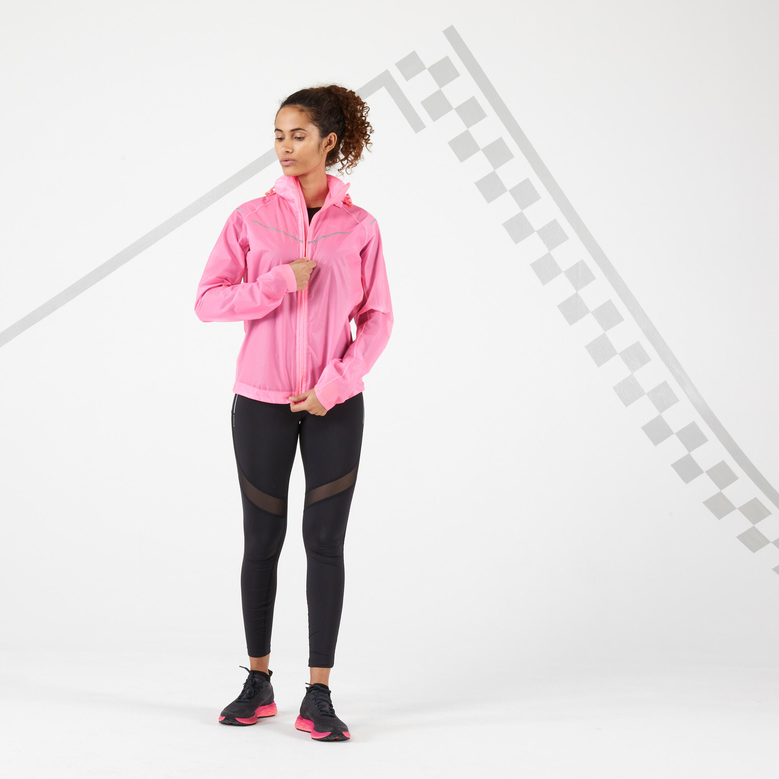 Light Women's Running Showerproof Jacket - Pink 2/9