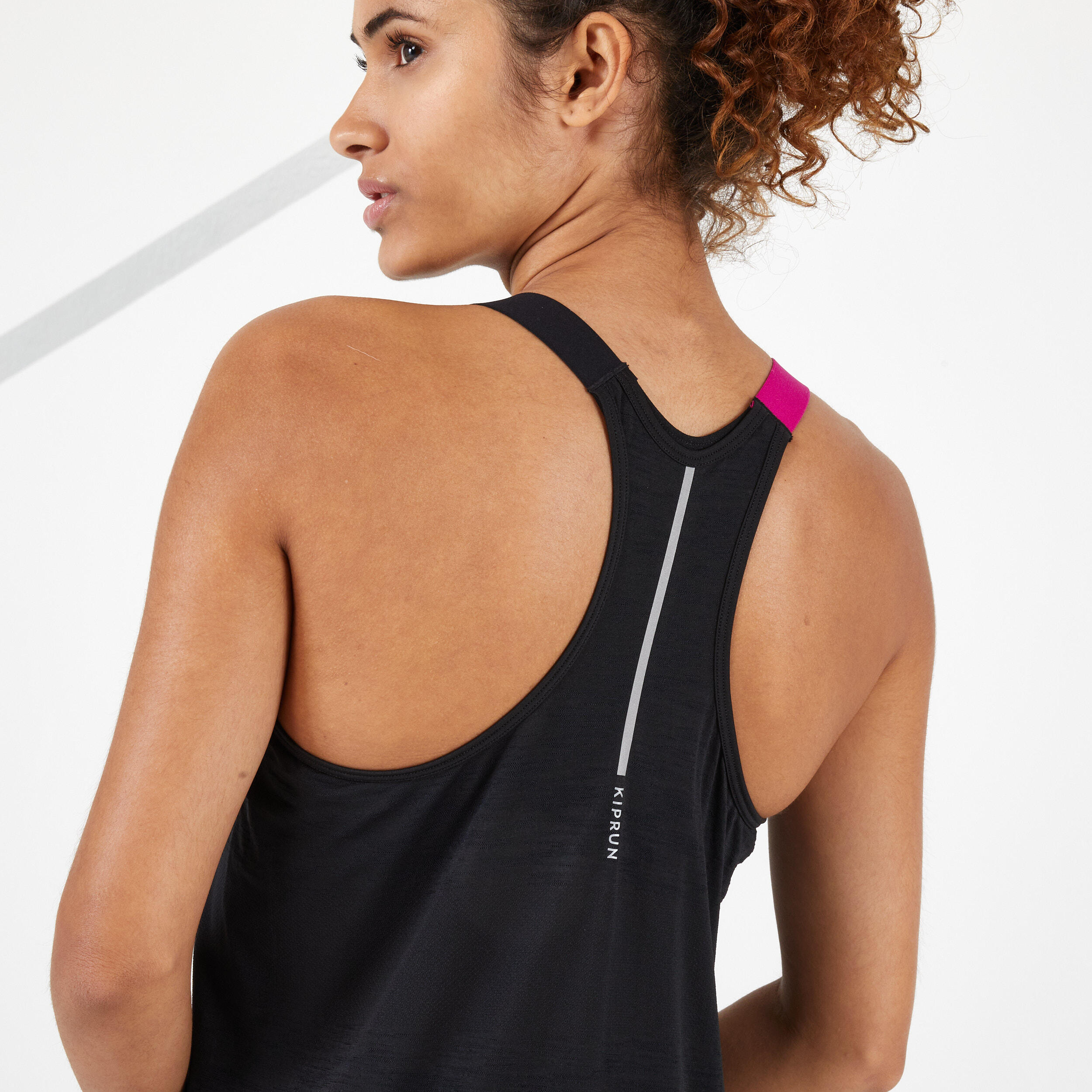 CARE RUNNING TANK TOP WITH BUILT-IN BRA - BLACK/PINK 4/7