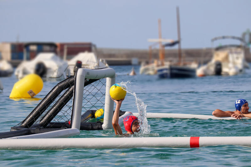 Pole gry pompowane do beach waterpolo Watko 550 20 m x 10 m