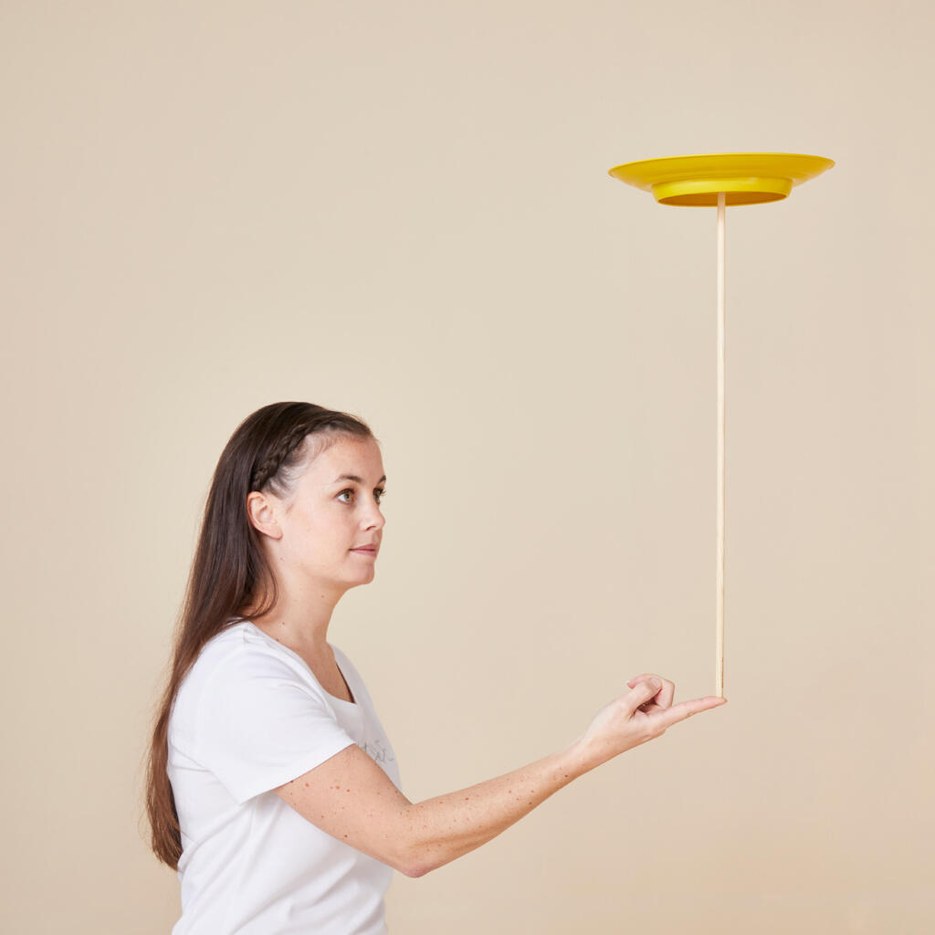 Spinning Plate + Wooden Stick - Yellow