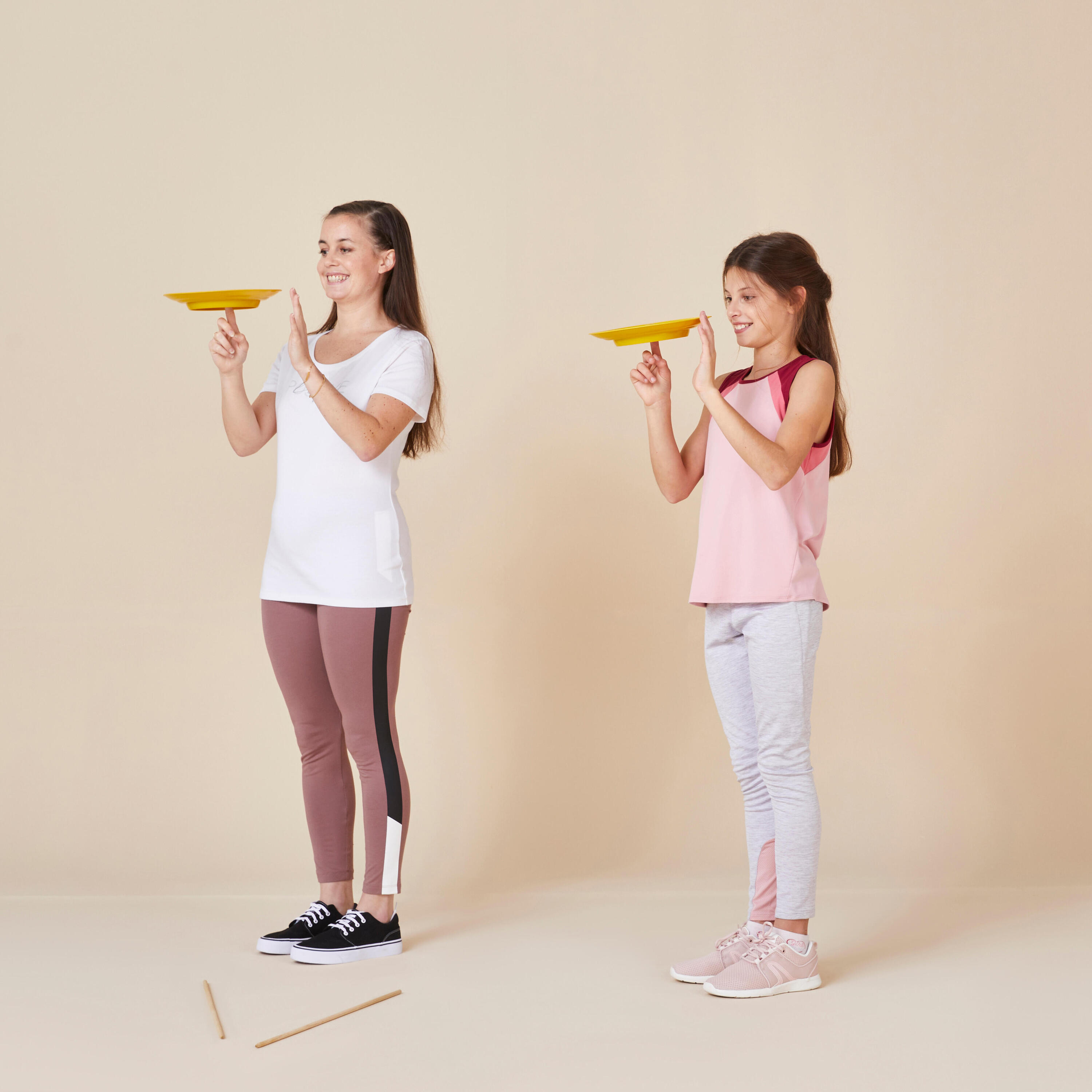 Spinning Plate + Wooden Stick - Yellow 7/7