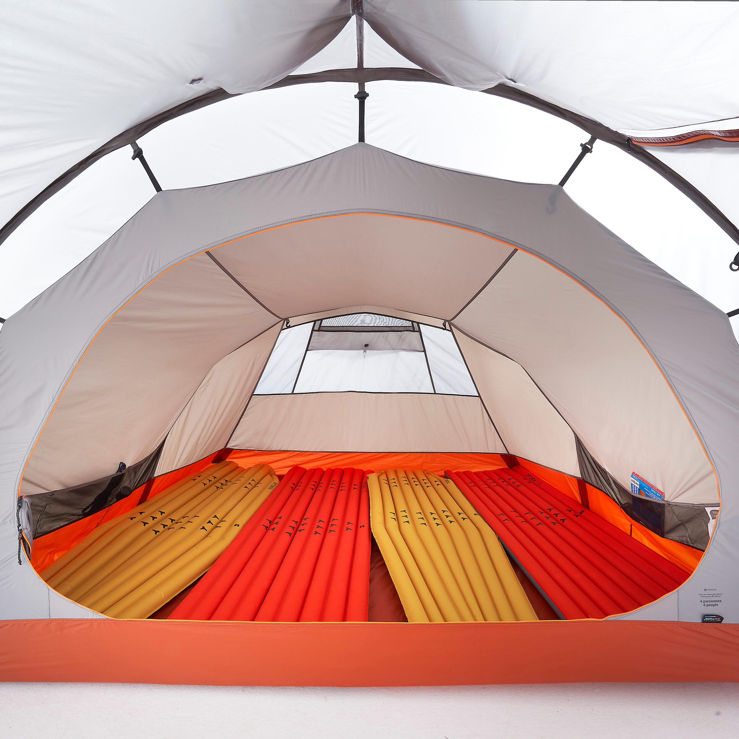 Trekking Tunnel Tent - 4 persons - MT900