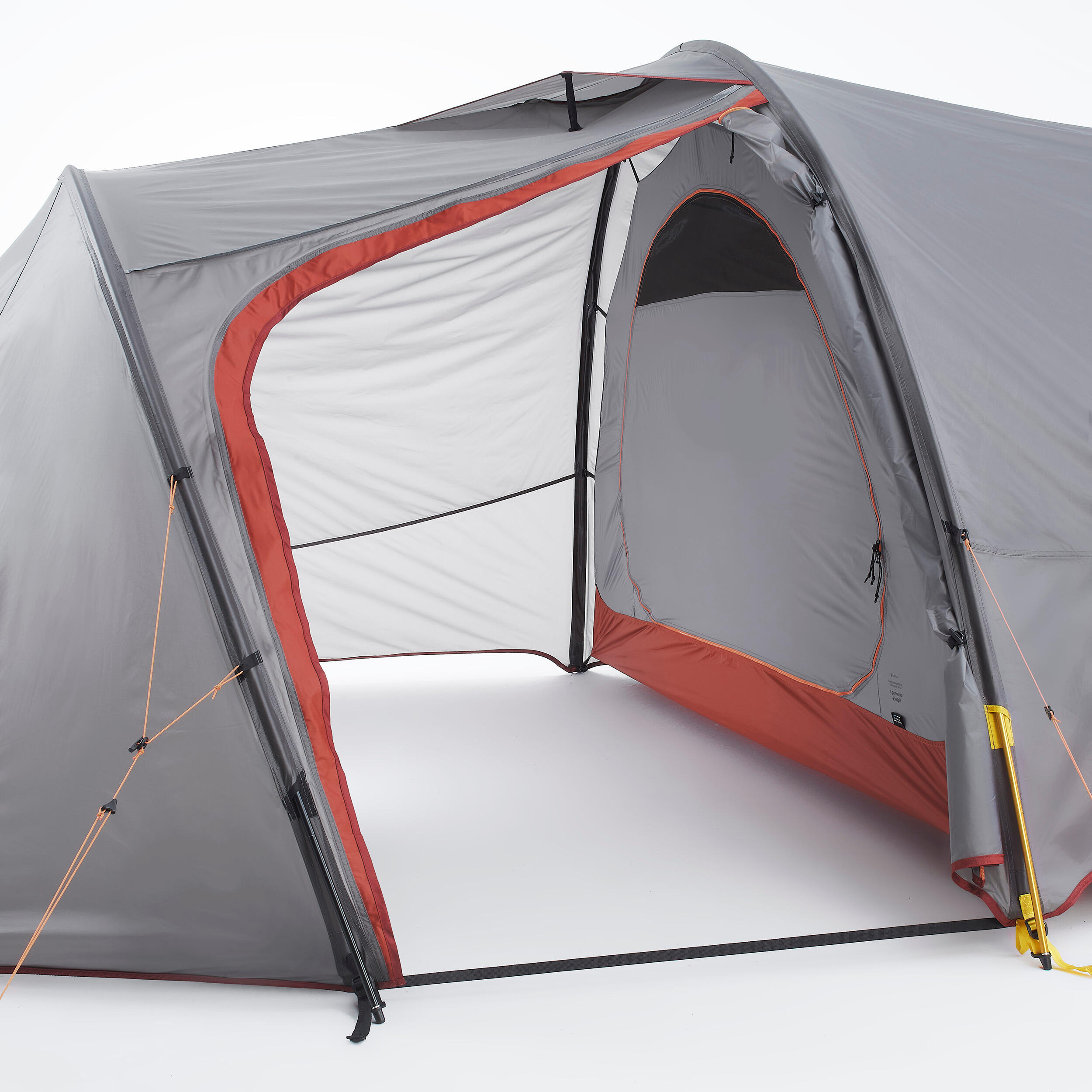 Tunnel trekking tent - 4-person - MT900  6/16