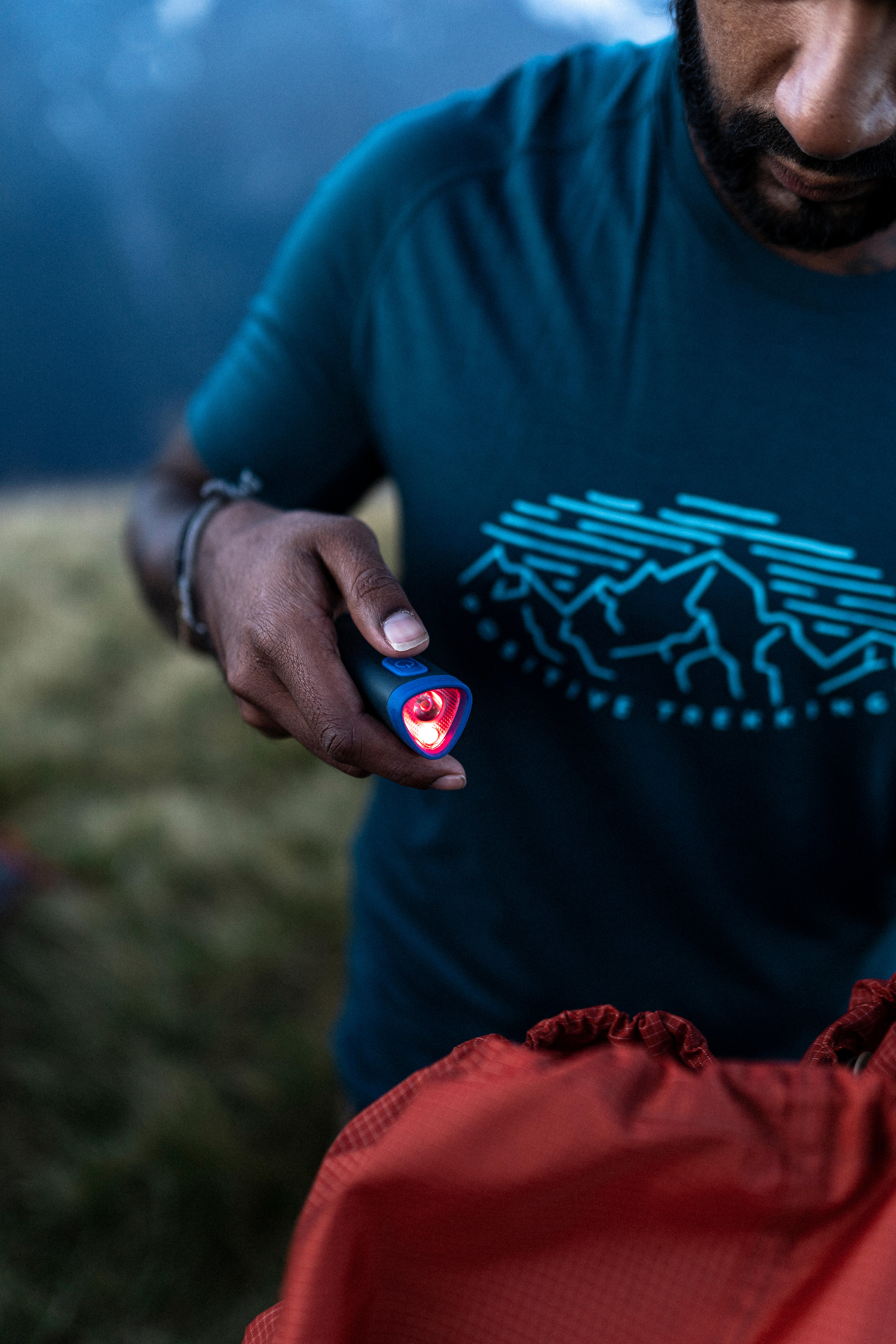 TL 100 hiking battery-powered flashlight 100 lm - FORCLAZ