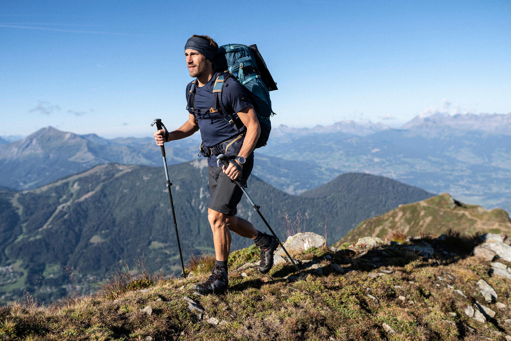 mens trekking trainers