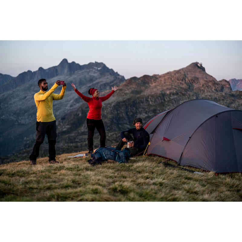 Tunneltent voor trekking 4 personen MT900