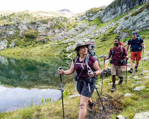 Como te equipares para uma caminhada na natureza decathlon