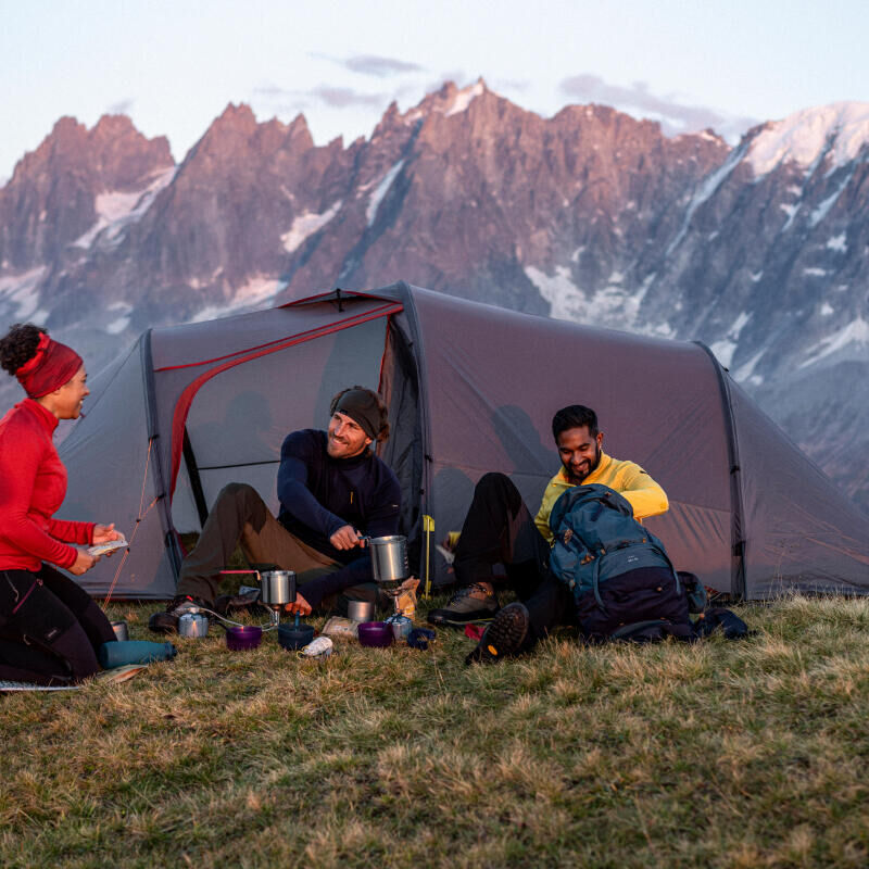 Bivouac lors d'un trekking entre amis