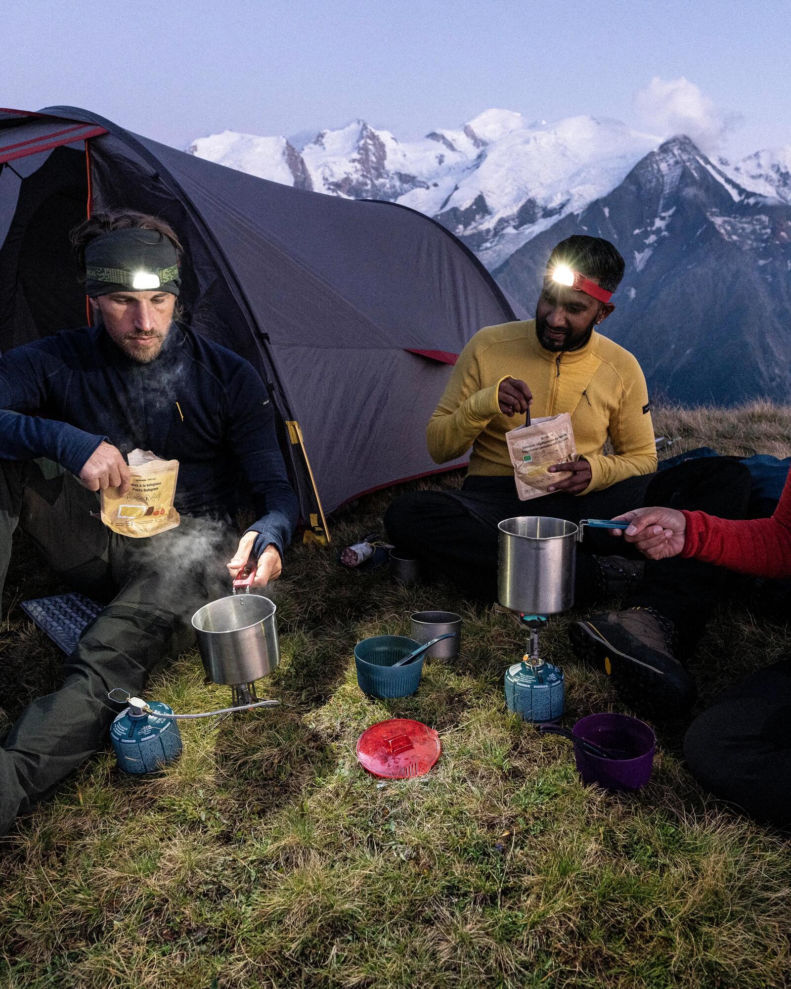 Wie bleiben die Hände beim Wandern warm?