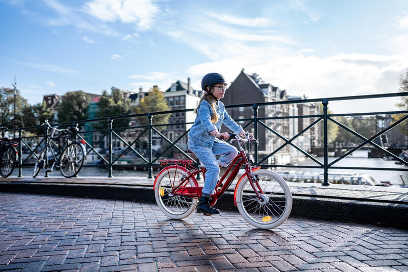 7 buoni motivi per andare in bici in città con i bambini