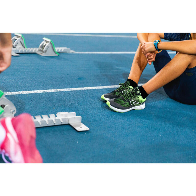 Dětské boty na atletiku Kiprun Fast černo-žluté 