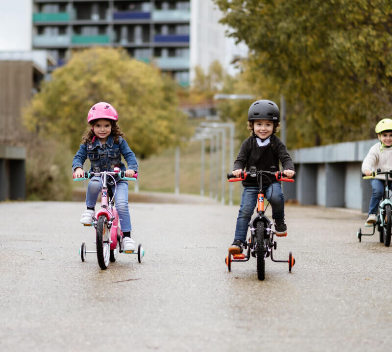 Vélo fille vélo garçon