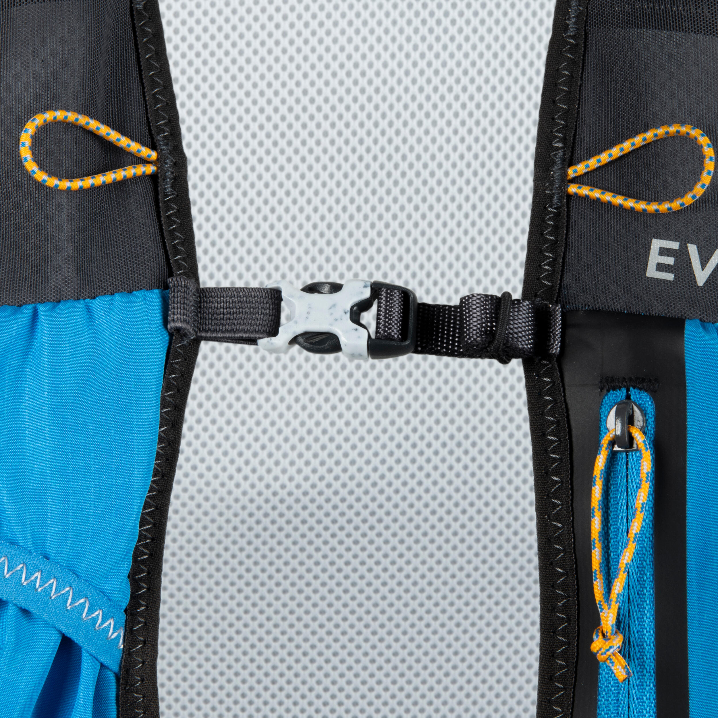 MOCHILA TRAIL RUNNING 5L TURQUESA SE VENDE CON BOLSA DE AGUA 1L