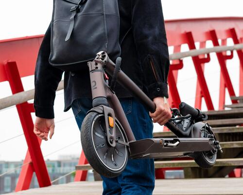 Como transportar uma trotinete decathlon