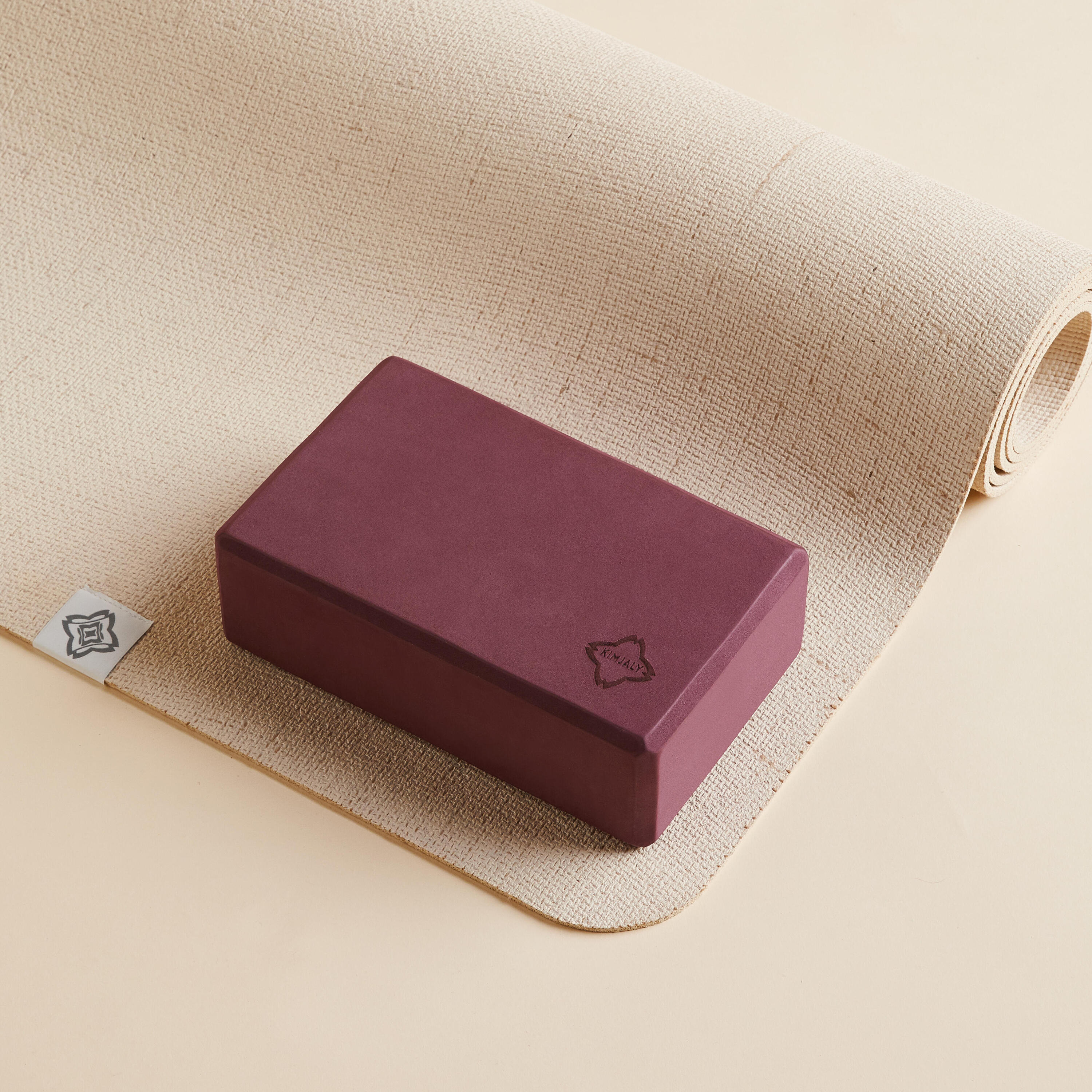 Yogablock Schaumstoff bordeaux 4/4