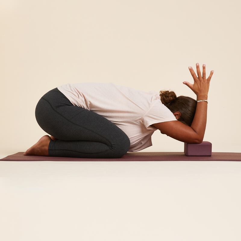 Mattoncino yoga in schiuma bordeaux 22,5x13,5x7,5 cm