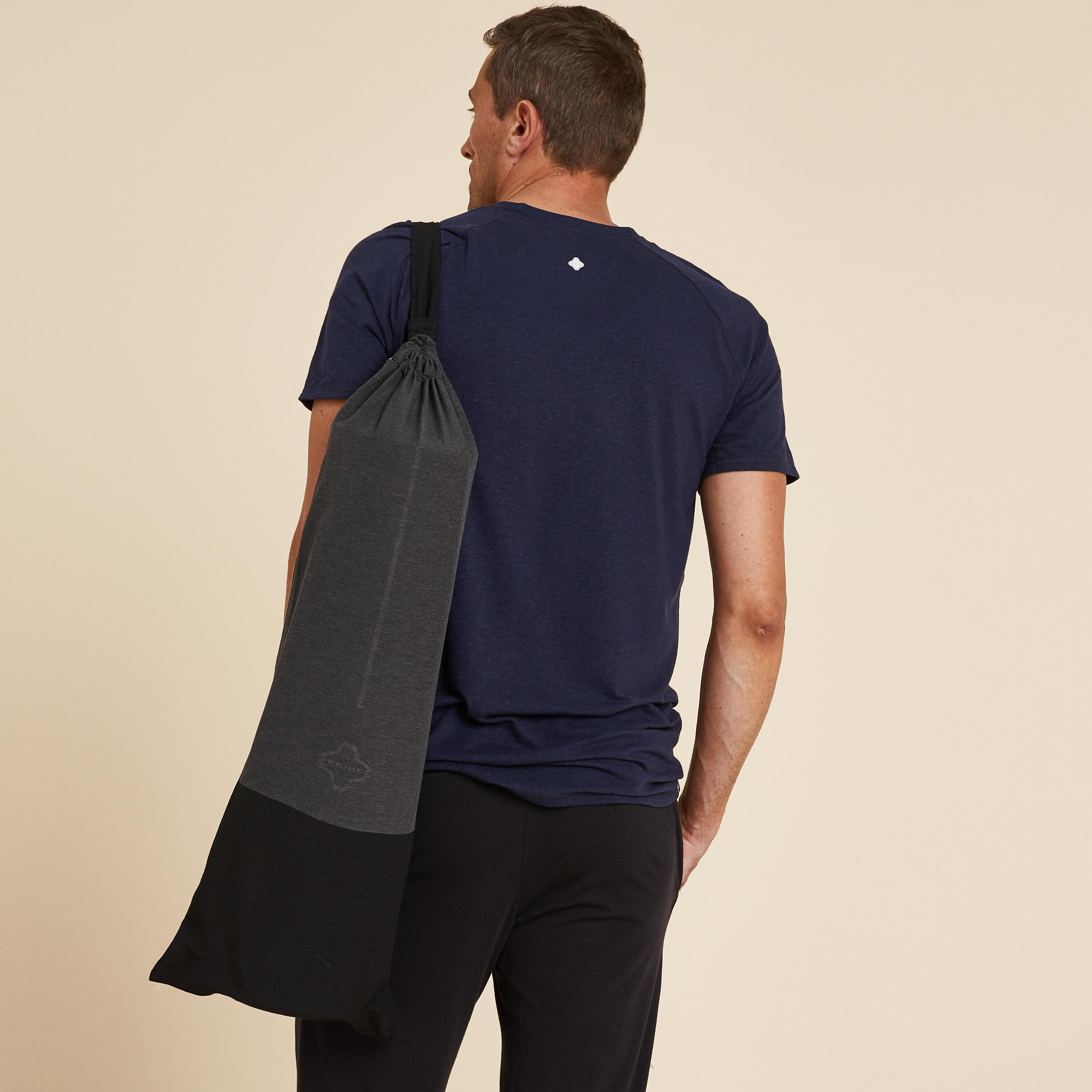8 mm Thick Yoga Mat Bag - Black 2/4