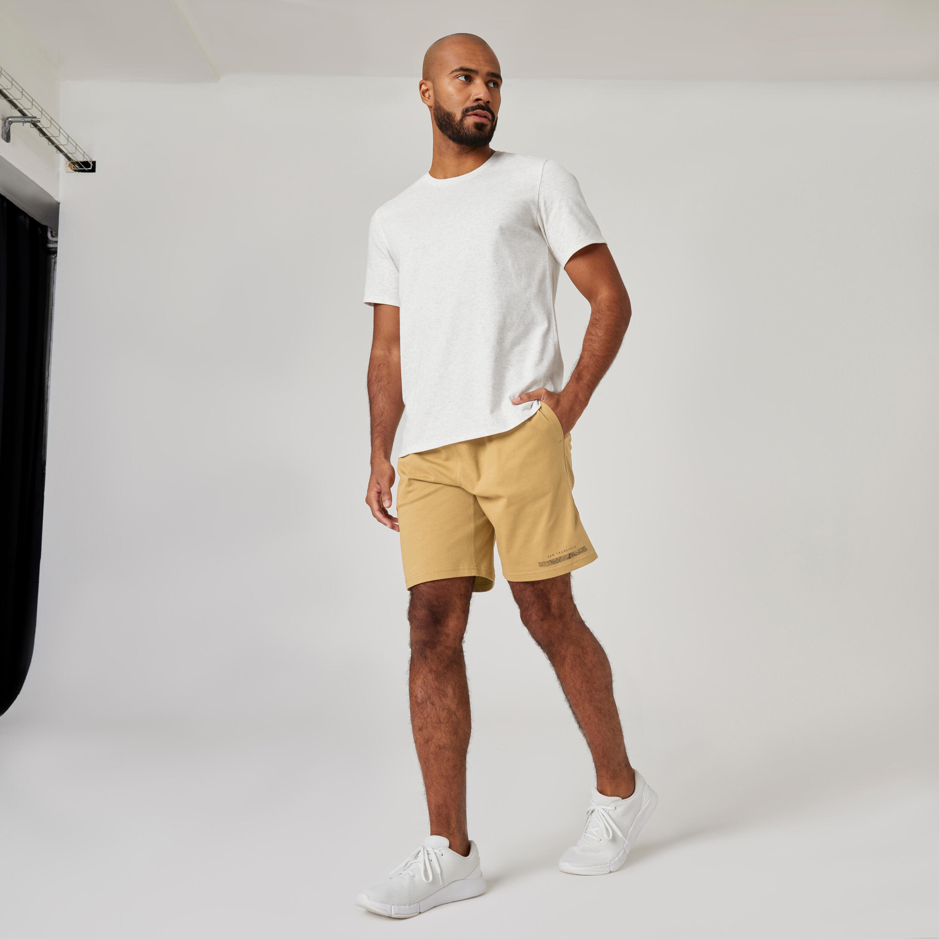Men's Straight-Cut Cotton Fitness Shorts with Pocket - Beige 3/8