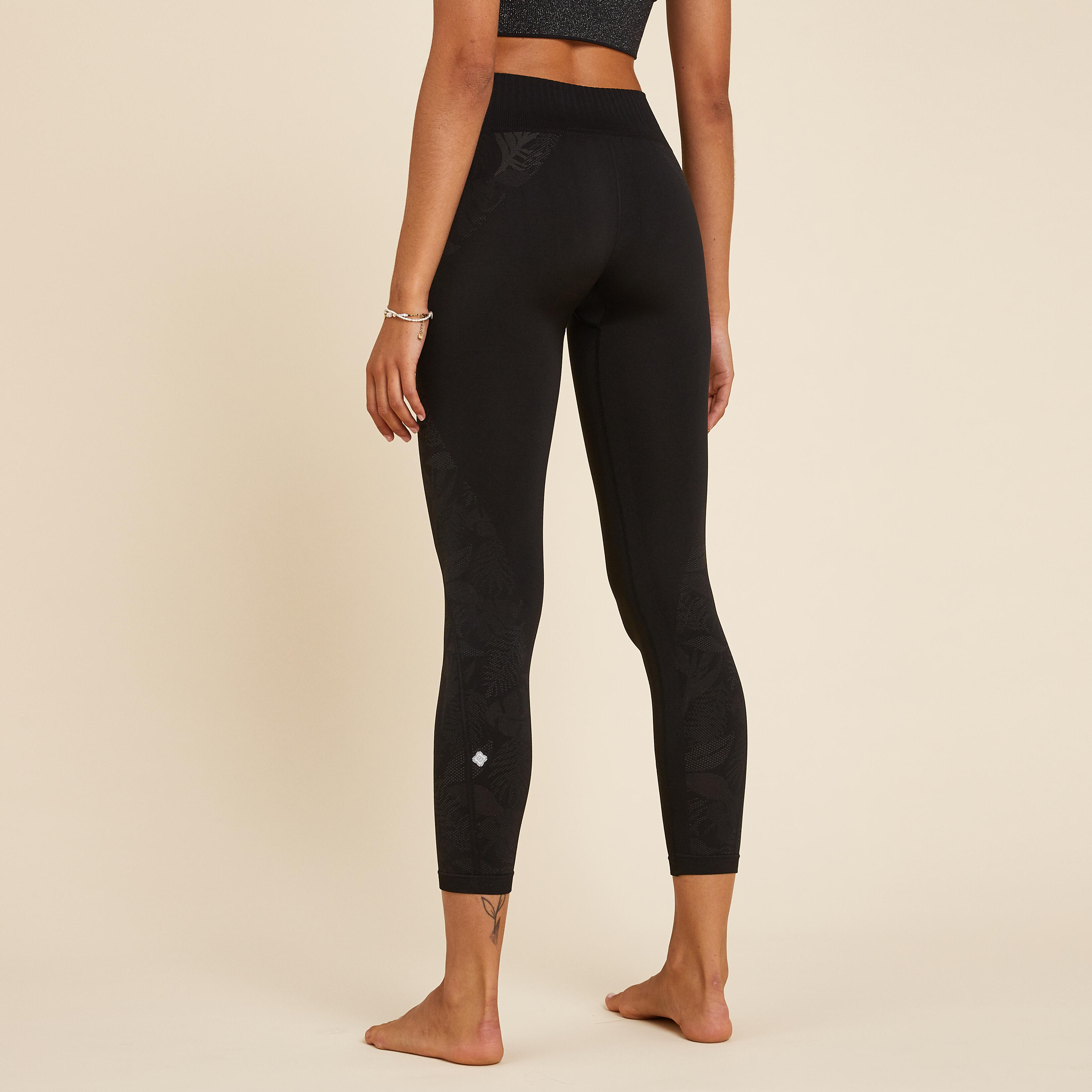 Legging Yoga 7/8 Tanpa Kelim - Hitam 