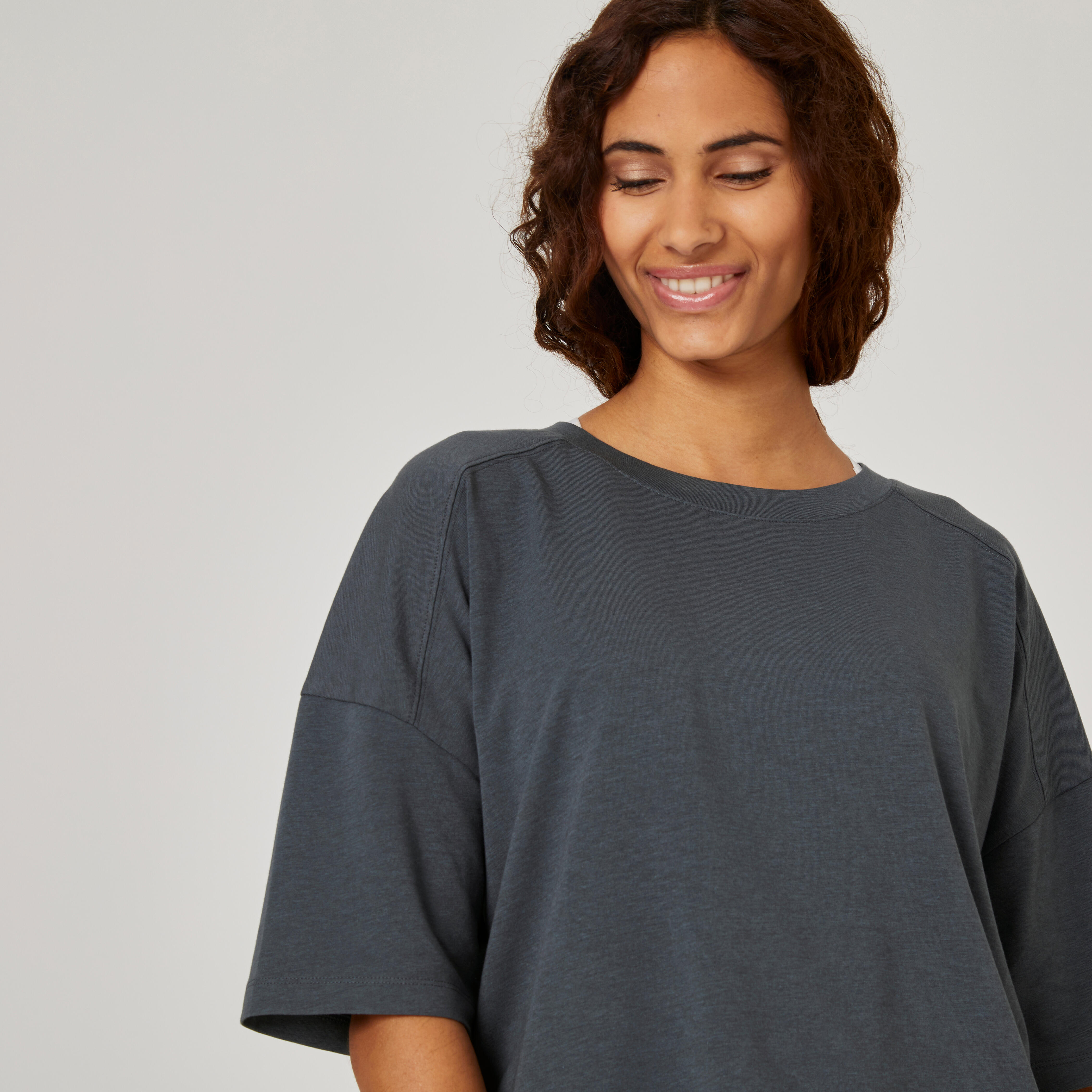 Women's Short-Sleeved Loose-Fit Crew 