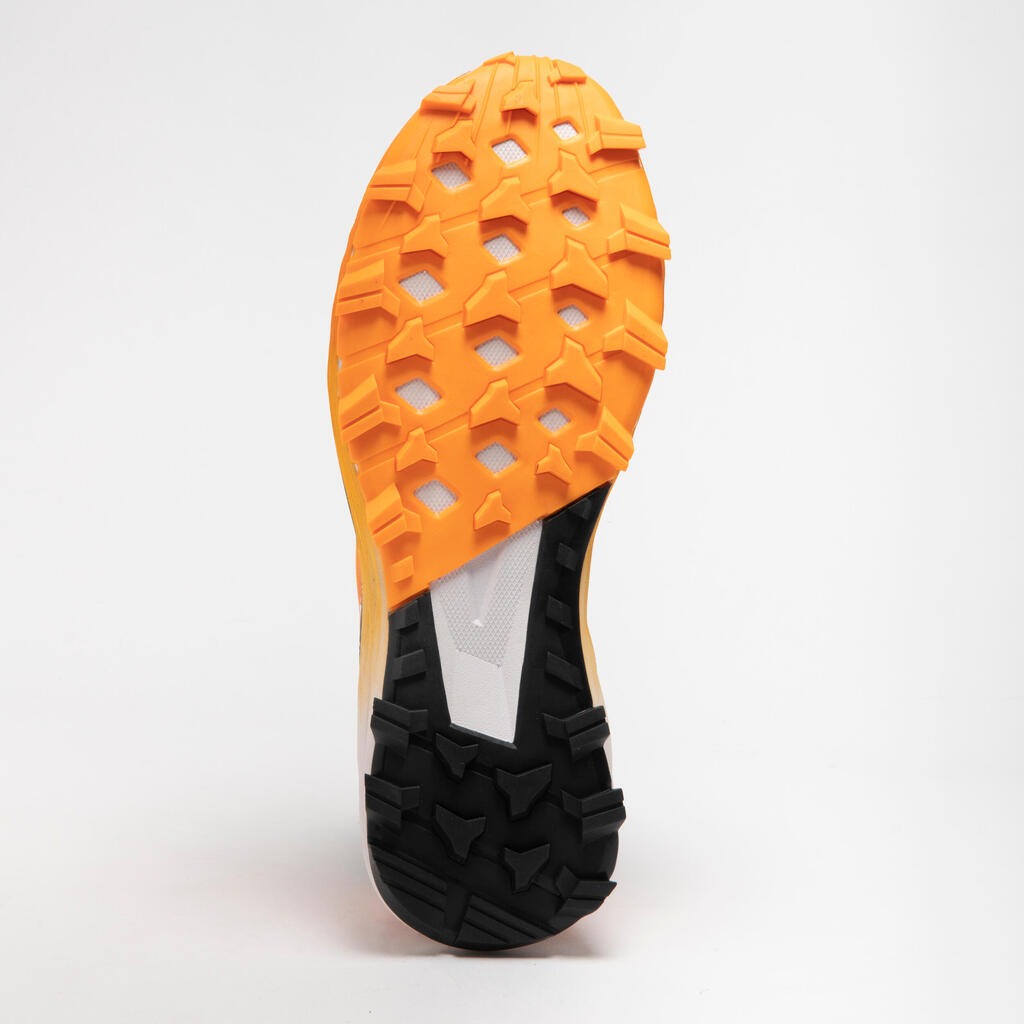 Vīriešu sacensību apavi “Ultra Trail” skriešanai pa takām, oranži/melni