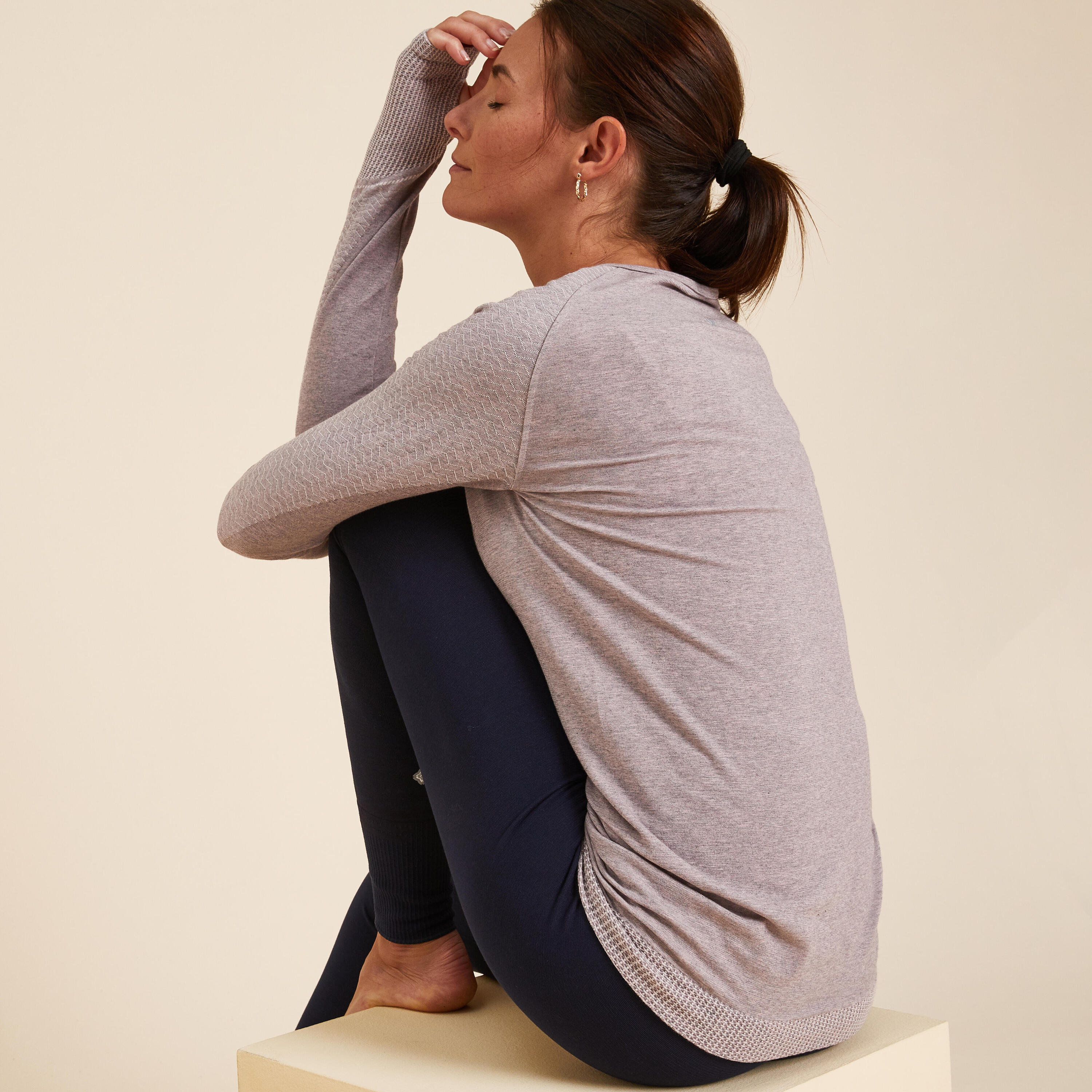 Seamless Long-Sleeved Gentle Yoga T-Shirt - Blue/Grey 3/8