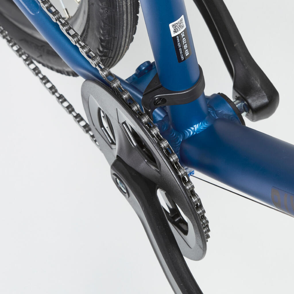 Lightweight 9-speed, single-chainring hybrid bike, blue