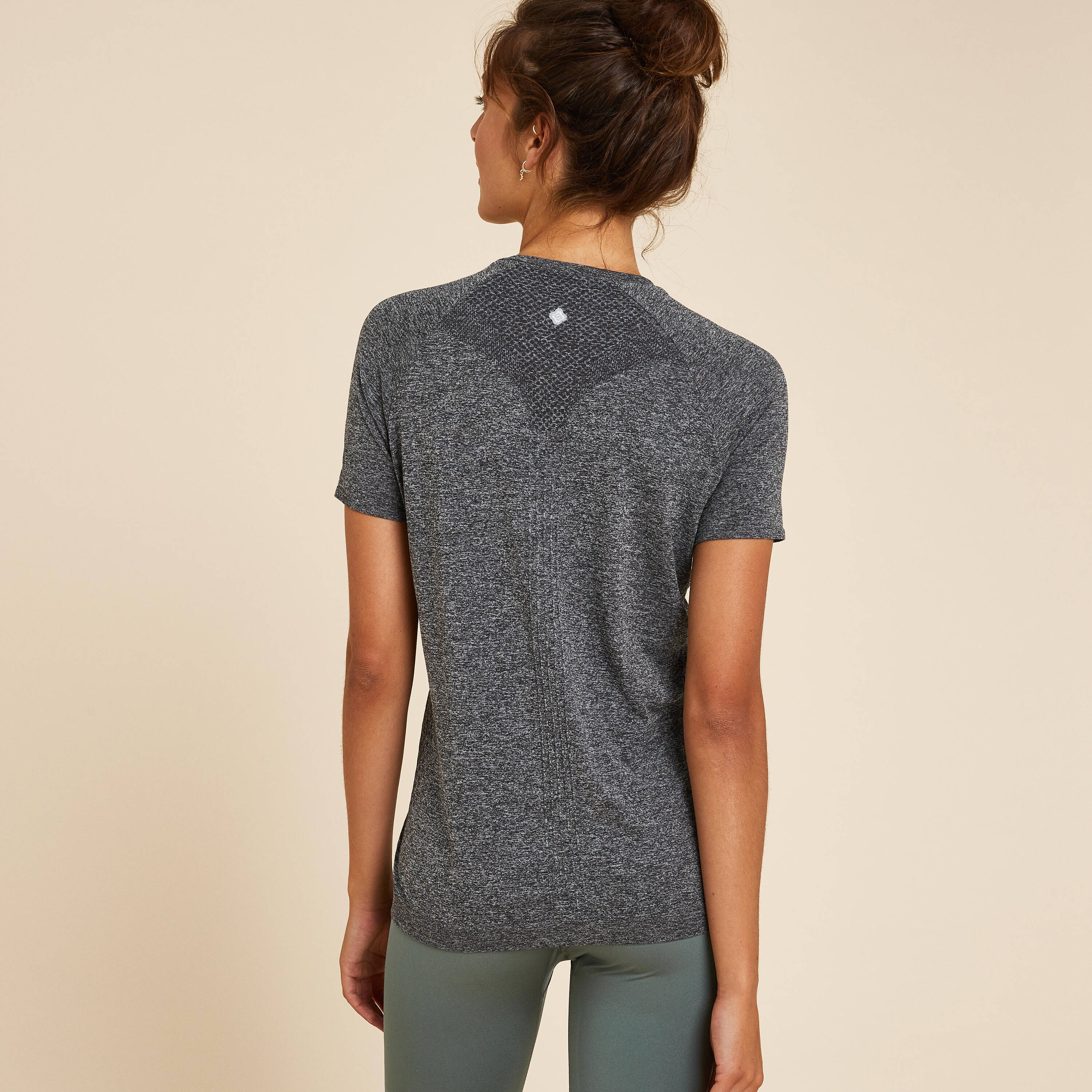 Women's Short-Sleeved Dynamic Yoga T-Shirt - Grey -  5