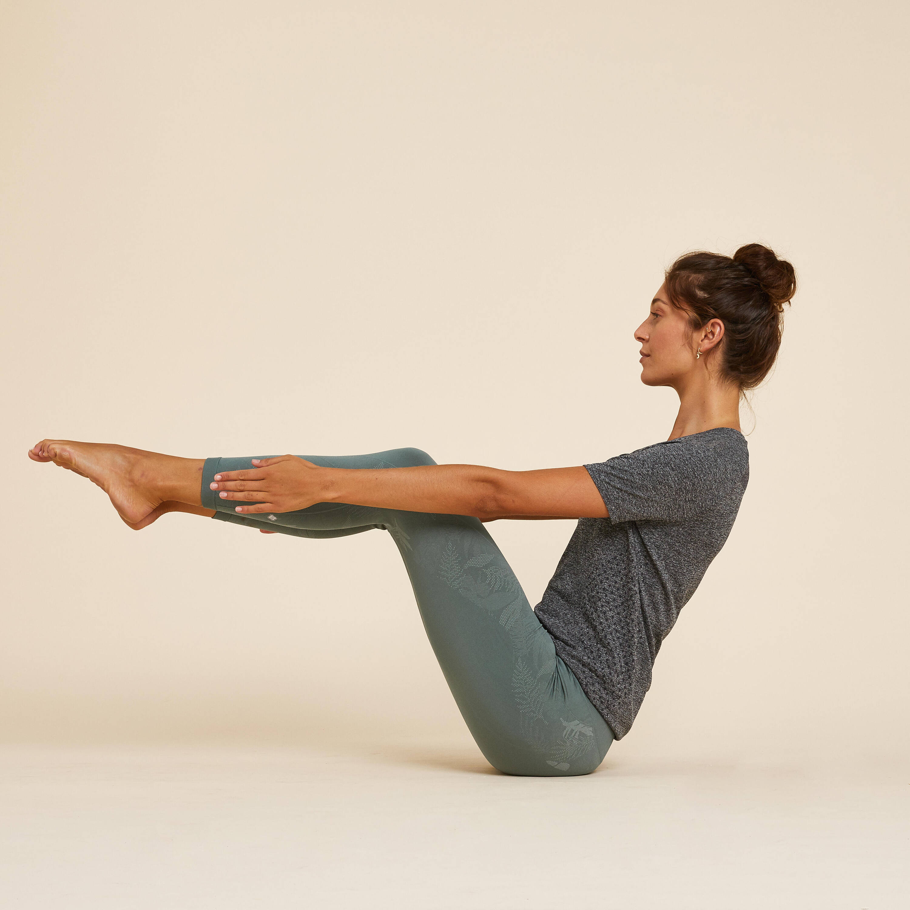 Women's Short-Sleeved Dynamic Yoga T-Shirt - Grey -  3