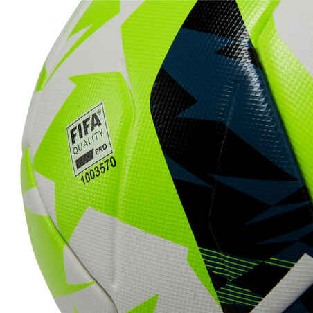 Fussball F900 FIFA Quality Pro wärmegeklebt Grösse 5 weiss/gelb
