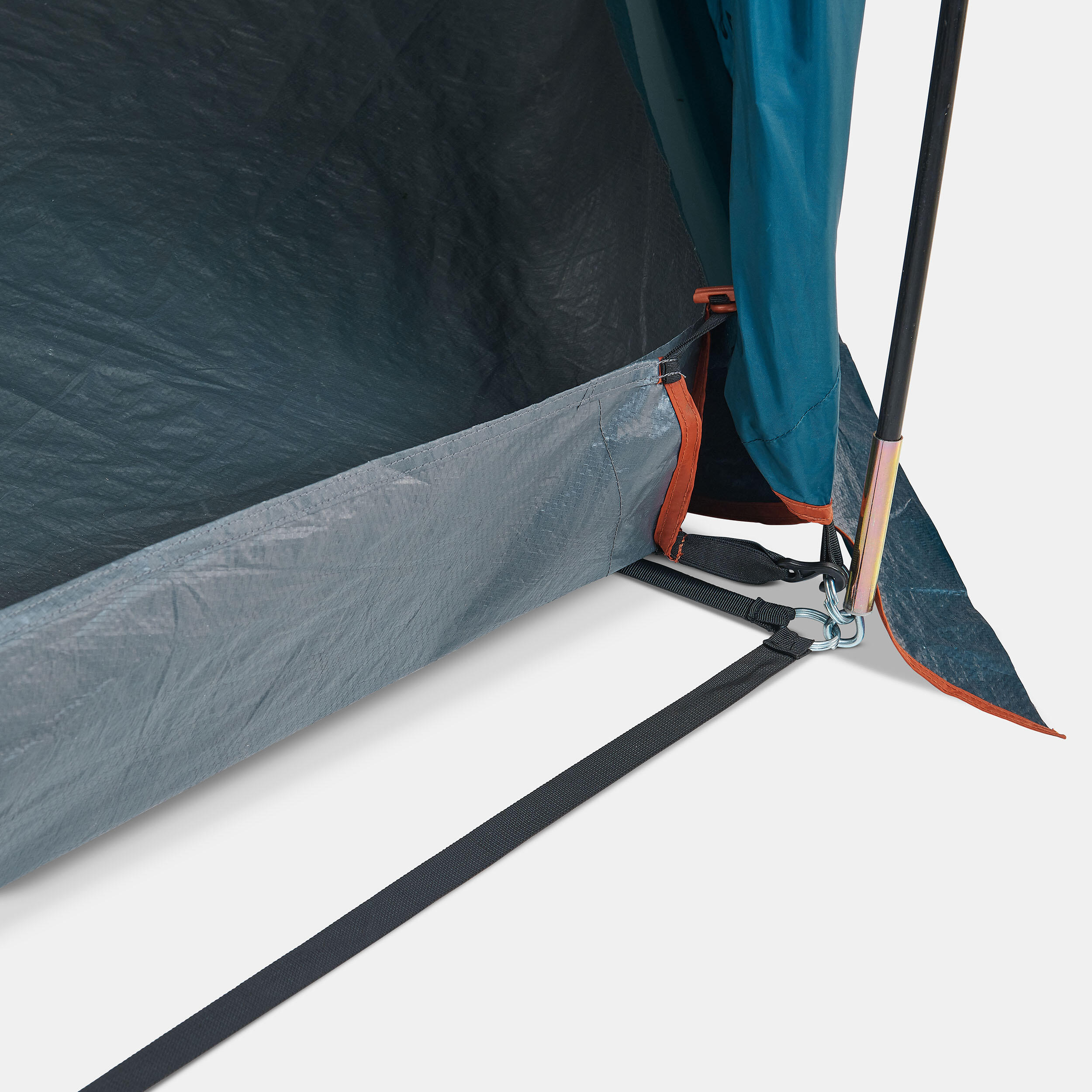 8 Man Tent With Poles - Arpenaz 8.4 22/33