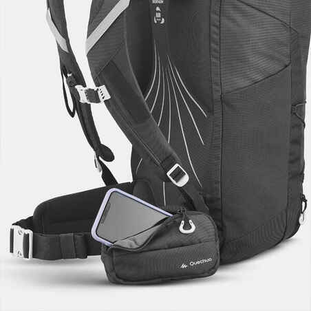 Mochila de montaña y trekking 30L Quechua MH100. Equipaje de mano