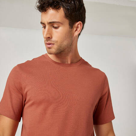 T-Shirt Fitness Slim-Fit Katun Elastis - Sepia