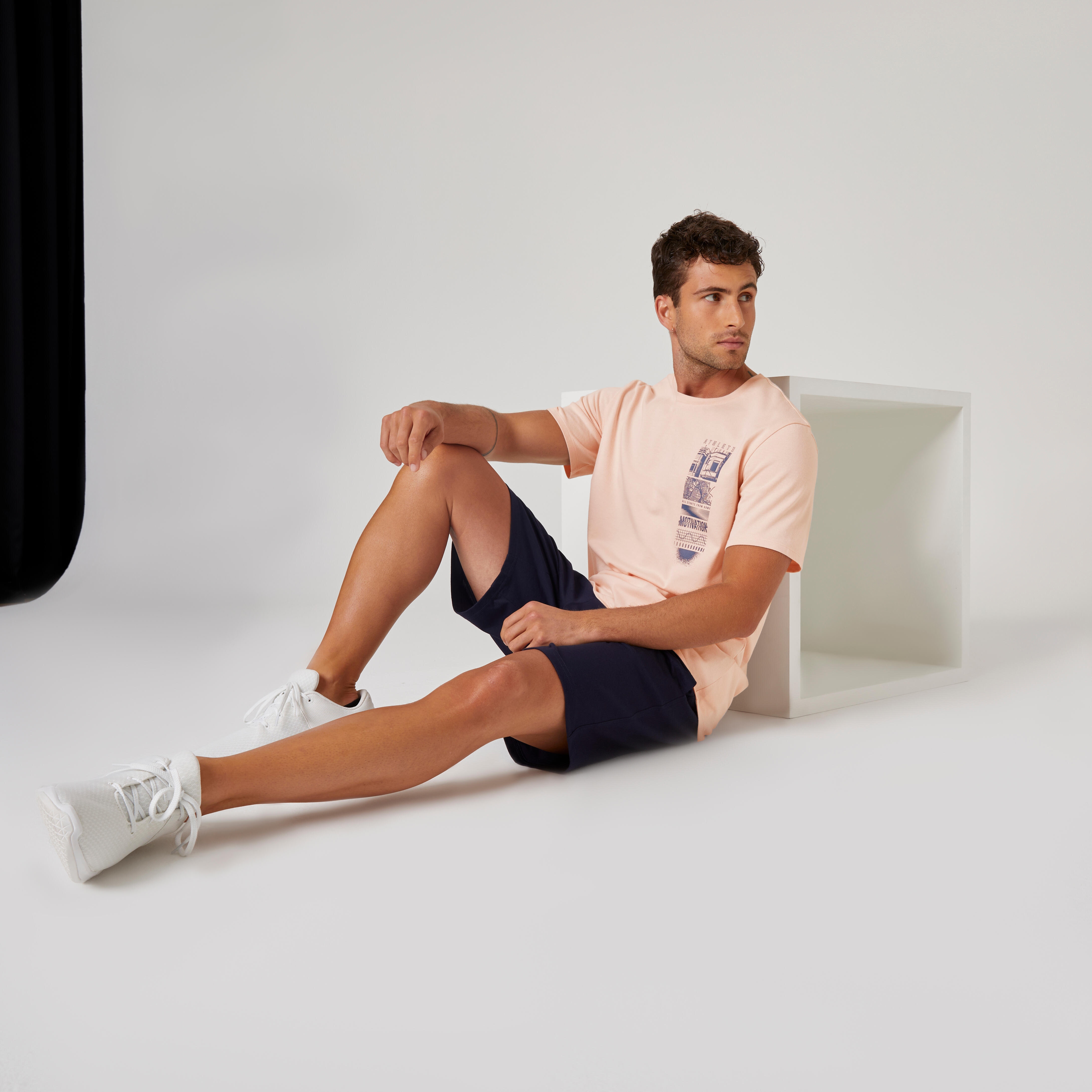 Футболка для фитнеса хлопковая эластичная розовая с принтом NYAMBA