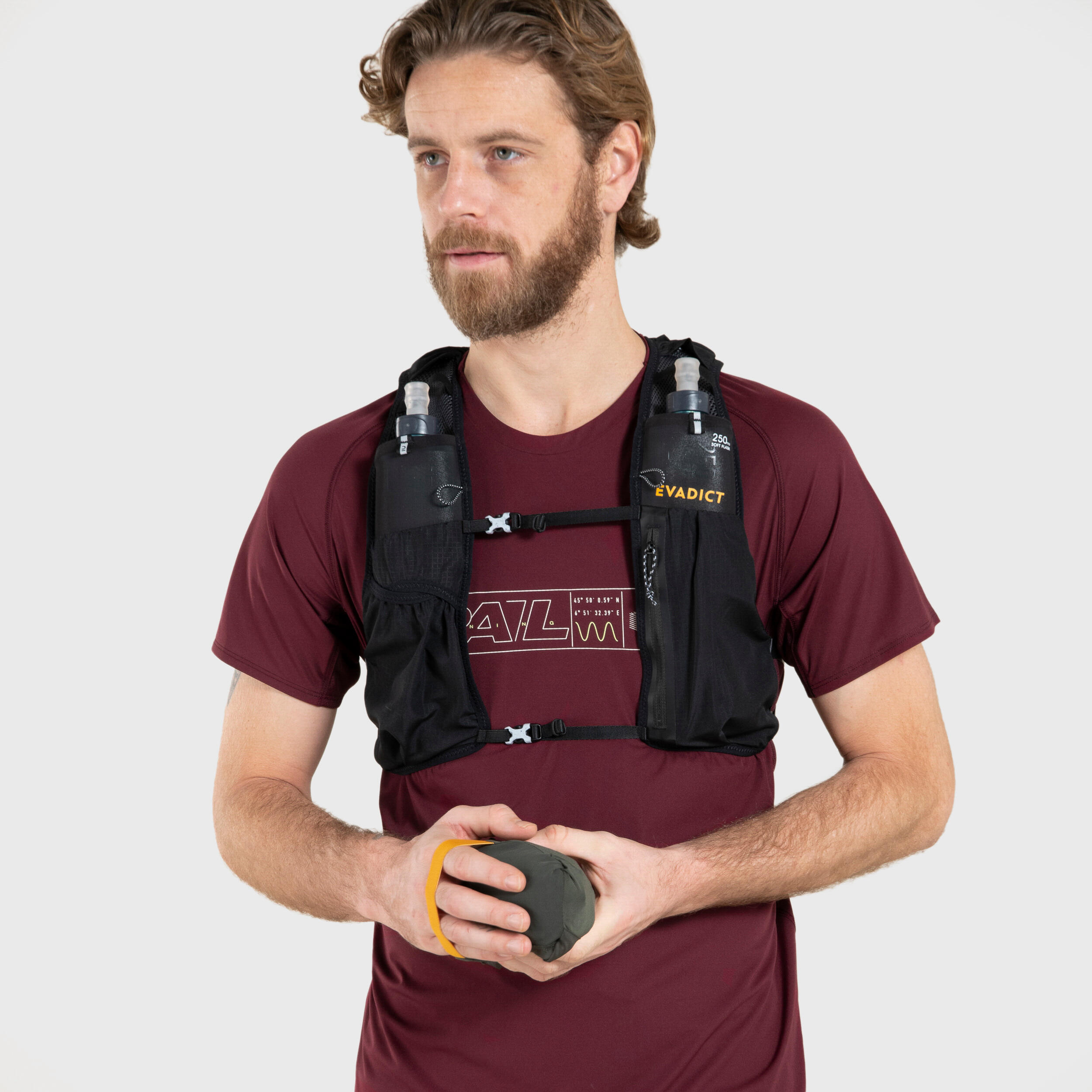 BORSA DA TRAIL RUNNING NERA DA 5 L - VENDUTA CON SACCA IDRICA DA 1 L