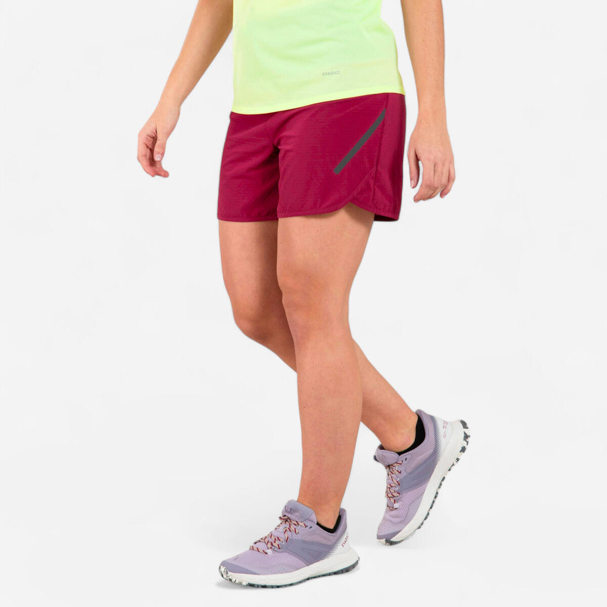 Short de trail running baggy femme framboise