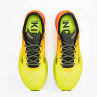 Kiprun KD800 Men's Running Shoes - yellow pink