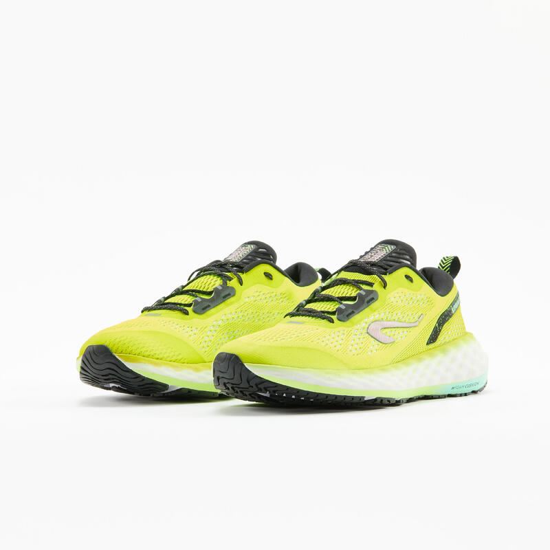 CHAUSSURES DE RUNNING HOMME KIPRUN KS900 JAUNE