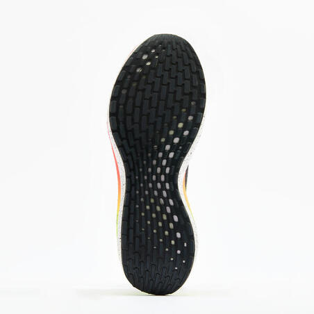 Кросівки чоловічі Kiprun Long KD500 2 для бігу чорні/рожеві/жовті