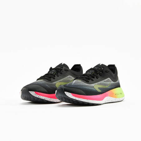 MEN'S RUNNING SHOES KIPRUN KD500 2 - BLACK/PINK/YELLOW